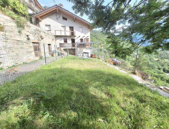 Villa plurifamiliare in Frazione Devin 3, Montjovet — foto 3 di 5