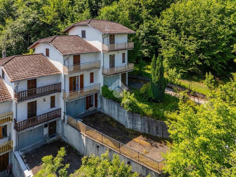 Trilocale in Via per Minozzo, Villa Minozzo