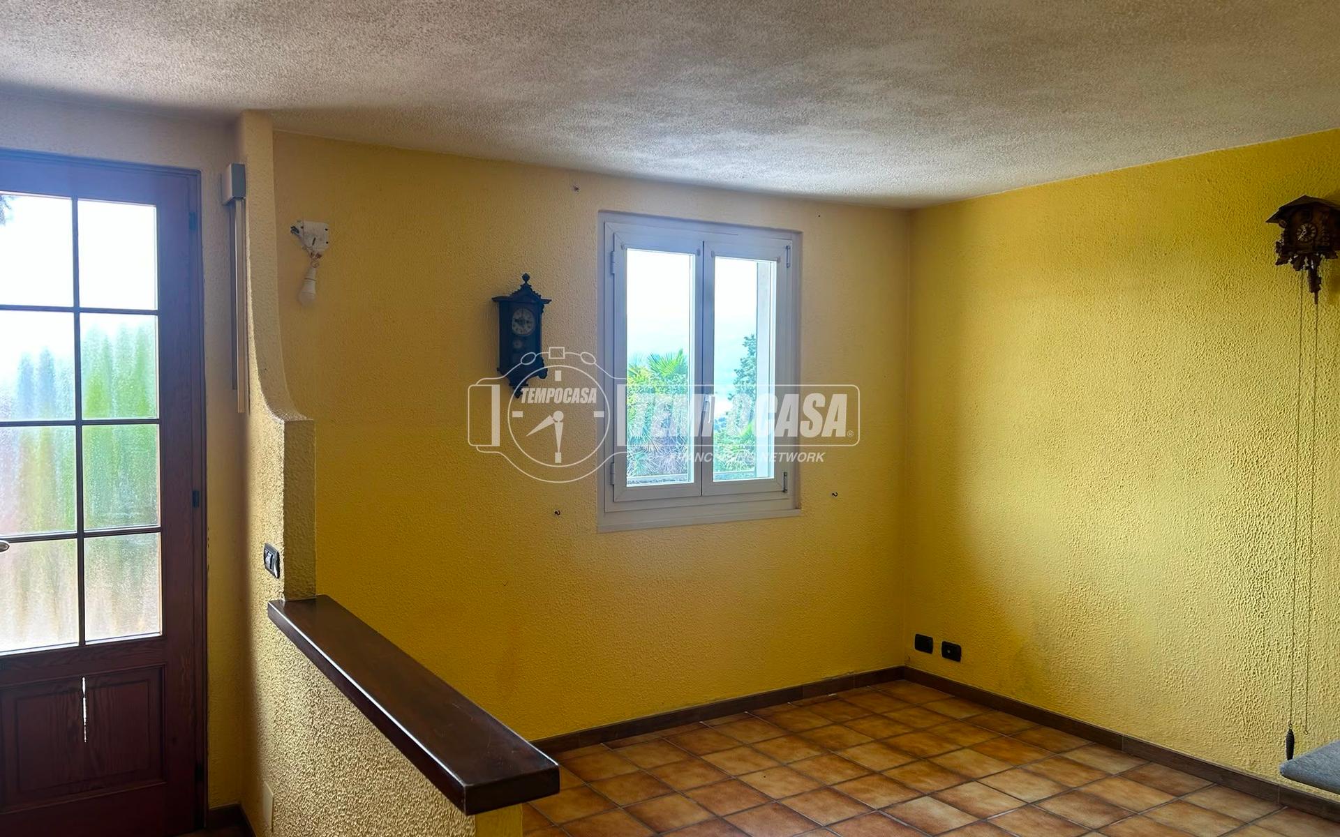 Trilocale in Via Luigi Zappelli 62, Verbania