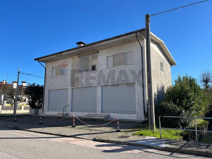 Casa indipendente, Pasian di Prato — foto 4 di 5