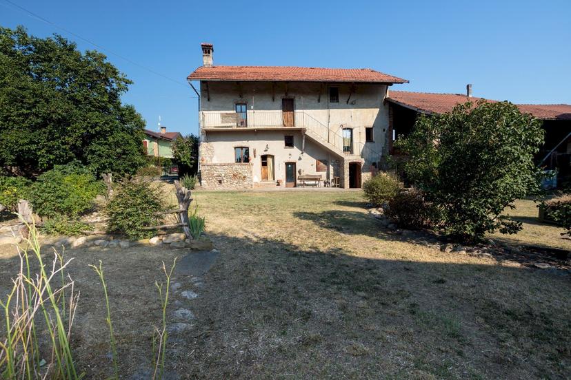 Appartamento in villa in Via del Pilone Molineris 4, Caraglio