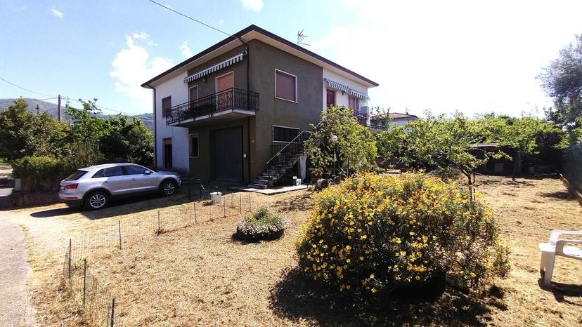 Villa a schiera in Via della Pace 52, Castelnuovo Magra — foto 2 di 5
