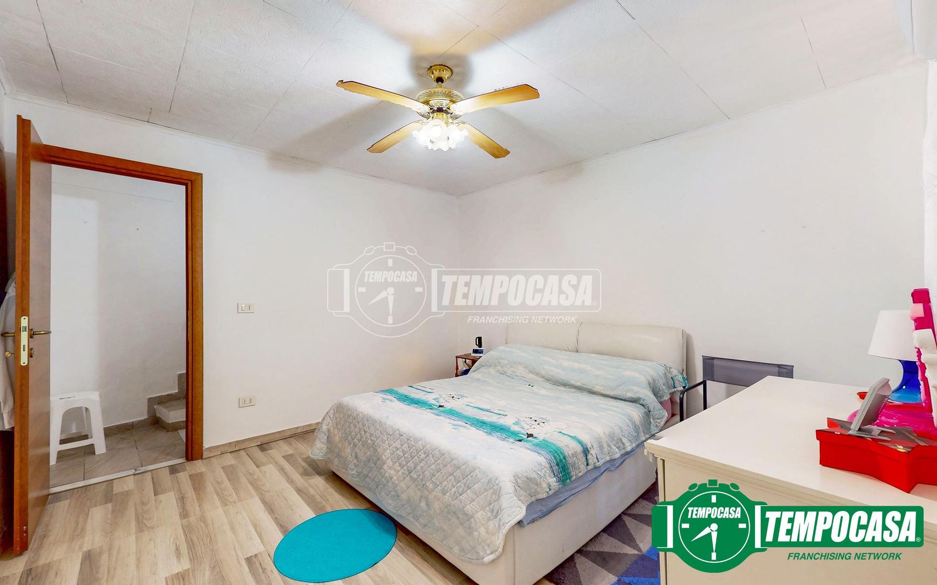 Trilocale in Via Valle Scura 15, Stazzano