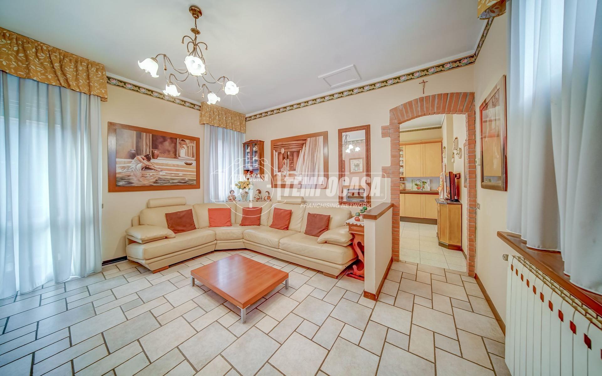 Casa indipendente in Via Belvedere, Vergiate