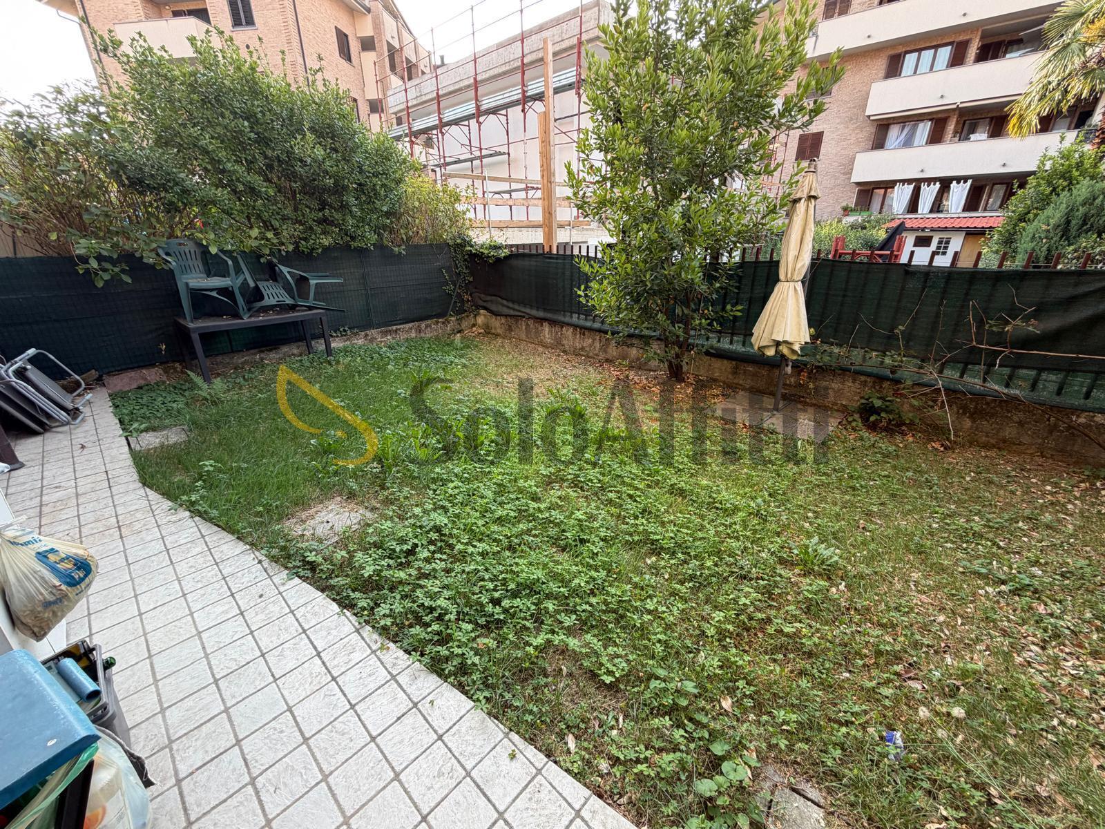 Bilocale in Via Como, Cesano Maderno
