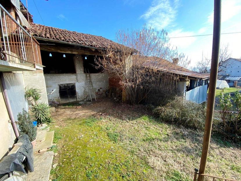 Casa indipendente in Strada dei Magnini 24, Mondovì — foto 2 di 5