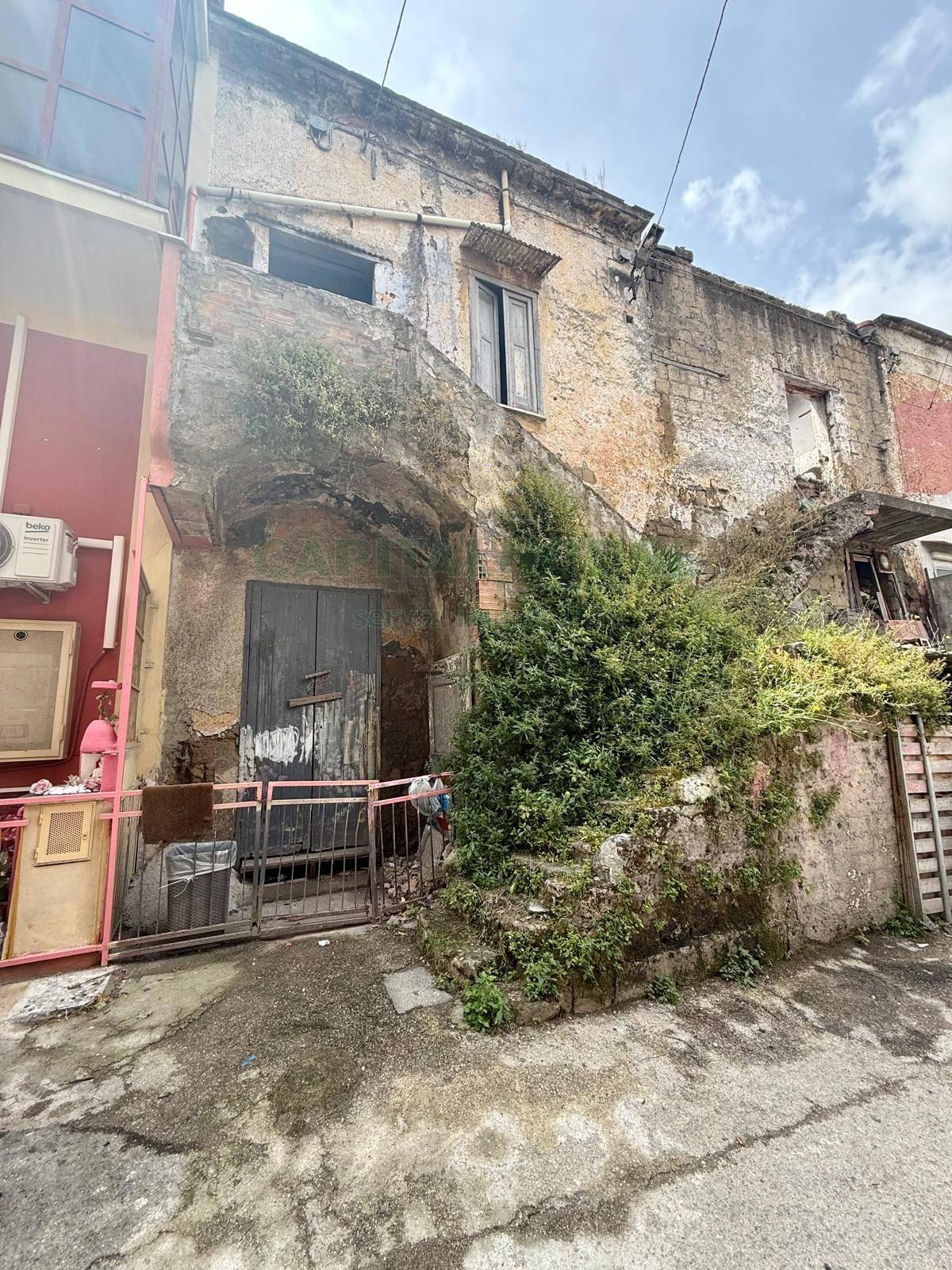 Rustico in Via Guglielmo Marconi Pomigliano, Pomigliano d'Arco