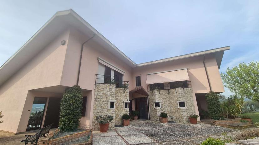 Villa unifamiliare, Spoleto — foto 2 di 5
