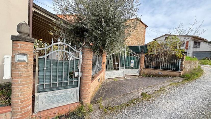 Casa indipendente in Ia di Montecarlo 3, Montecarlo — foto 3 di 5