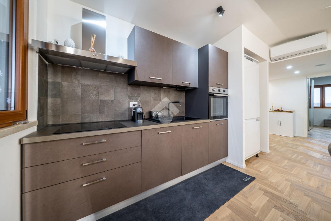 Trilocale in Via Guido Dorso 41, Reggio nell'Emilia