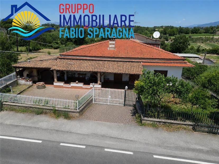 Villa in Via Travata, Sessa Aurunca — foto 2 di 5
