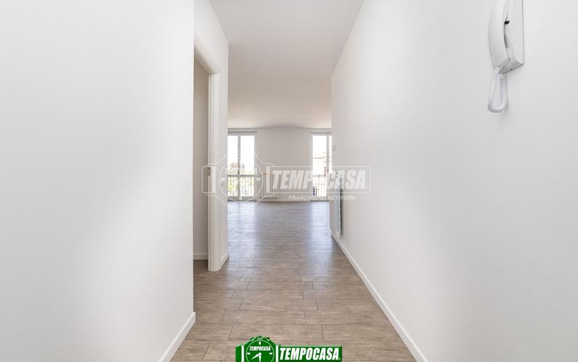 Trilocale in Via Camillo Benso Conte di Cavour 32/C, Grezzago — foto 4 di 5