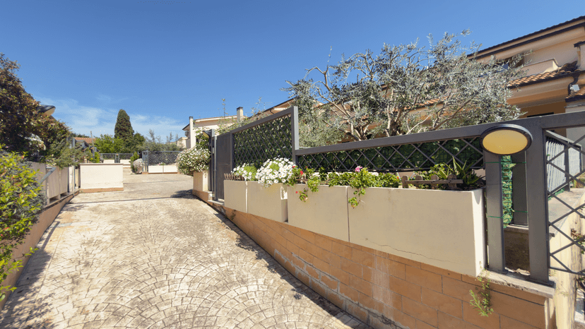 Villa a schiera in Via di Vallelunga, Rignano Flaminio — foto 2 di 5