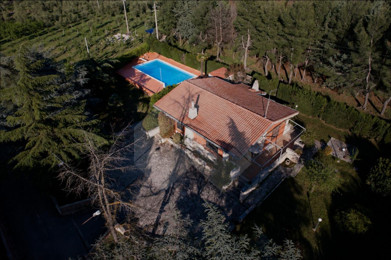 Villa in Viale Ponticello di Femminamorta, Andria