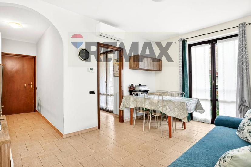Trilocale in Piazza Matteotti 7, Lonate Ceppino — foto 4 di 5