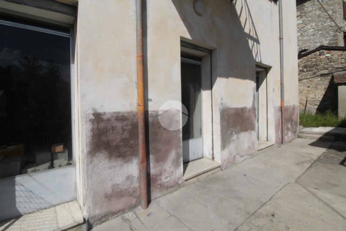 Casa indipendente in Strada Cozzano 5, Langhirano
