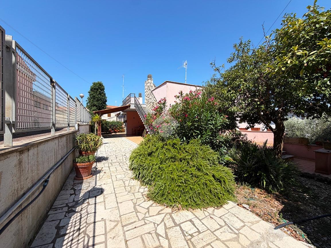 Casa indipendente in Via Giulio Alessandrini, Montalto di Castro