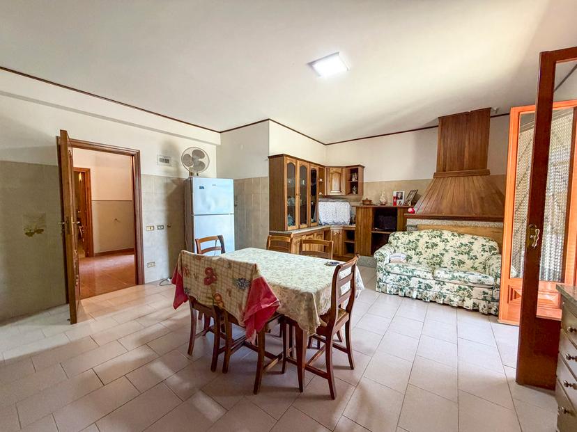 Casa indipendente in Via Alcide De Gasperi 25, Casapesenna — foto 2 di 5