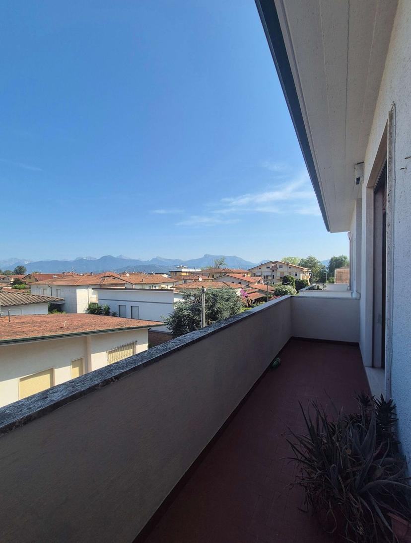 Quadrilocale, Viareggio