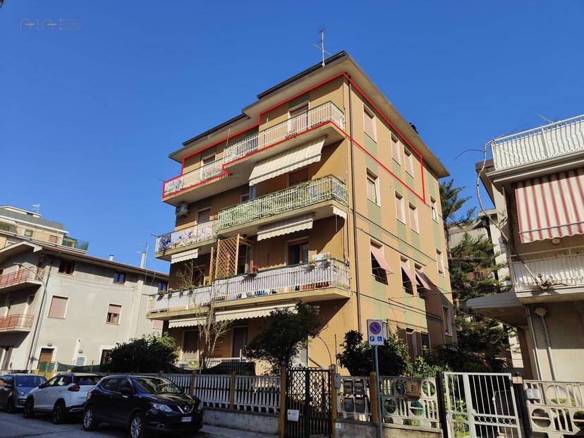 Appartamento in Via Crivelli 4, Grottammare — foto 4 di 5