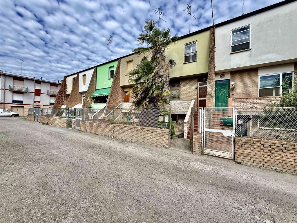 Villa a schiera in Via Carraretto Venturi 16, Alfonsine
