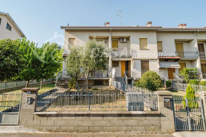 Villa a schiera in Via Jasoni 31, Medesano