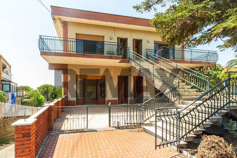 Villa in Via Tondo 21/23, Pedara — foto 2 di 5