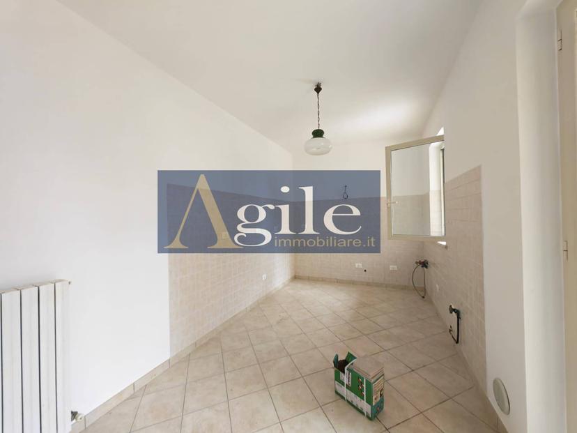 Appartamento in Via Ugo Foscolo, Corropoli — foto 4 di 5