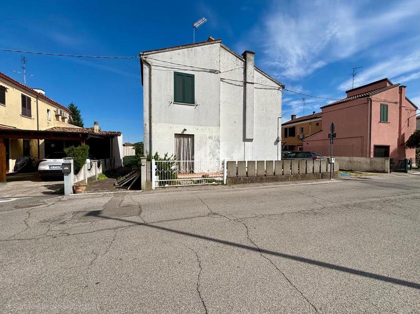 Trilocale in Via Runzi 52, Fusignano — foto 2 di 5