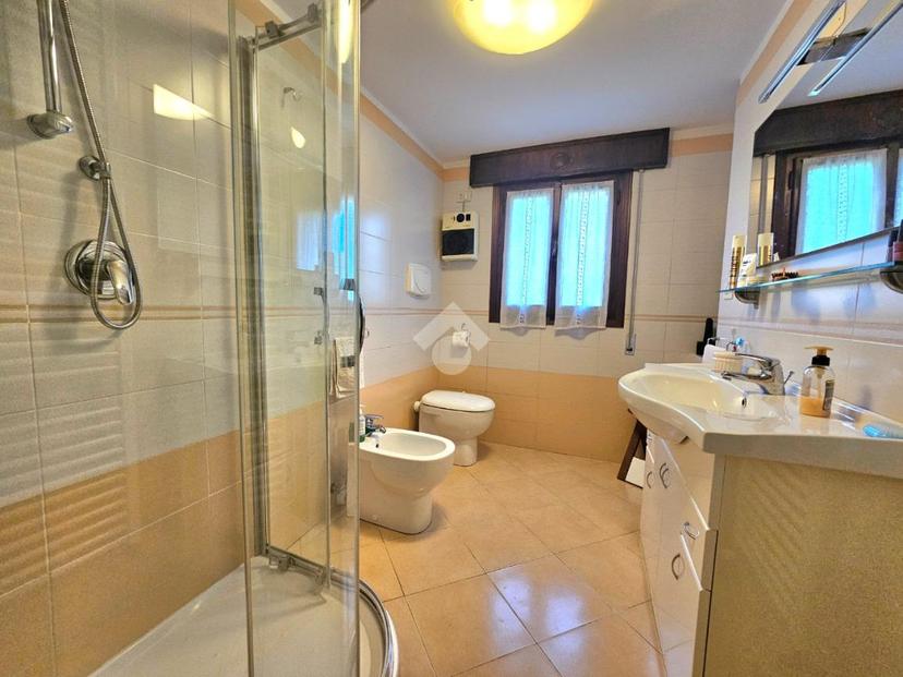 Villa in Via Turati 1, Campagna Lupia — foto 3 di 5