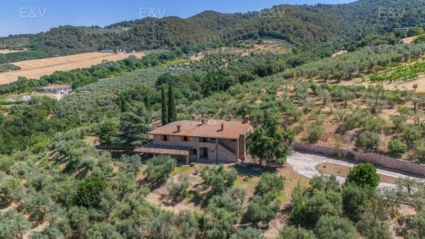 Casale in Via di Castelleone, Deruta — foto 2 di 5