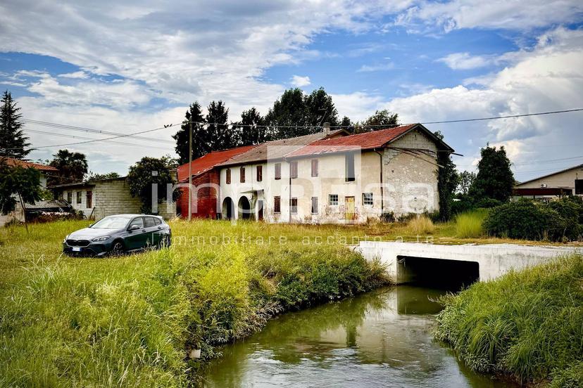 Rustico in Via del Solstizio, San Biagio di Callalta — foto 2 di 5