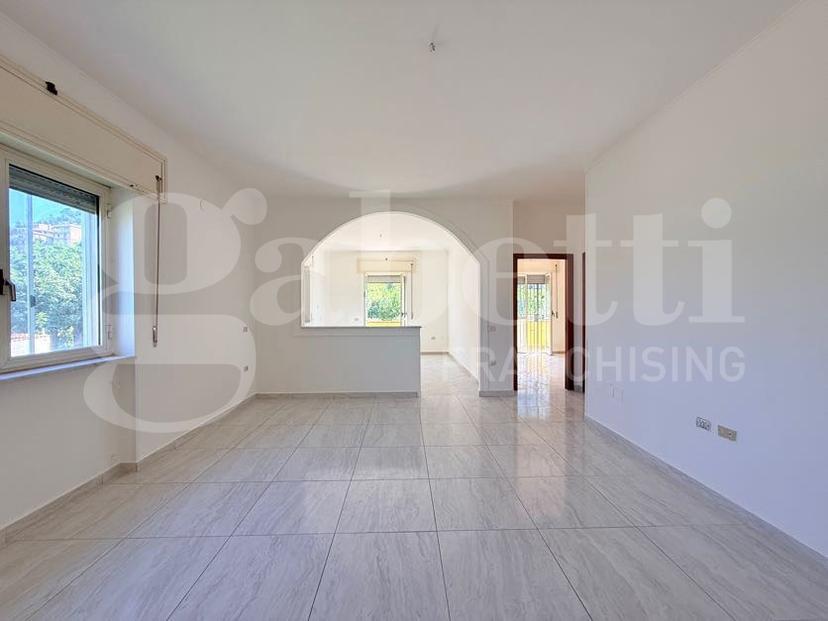Quadrilocale in Via Torregaveta 00, Monte di Procida — foto 3 di 5