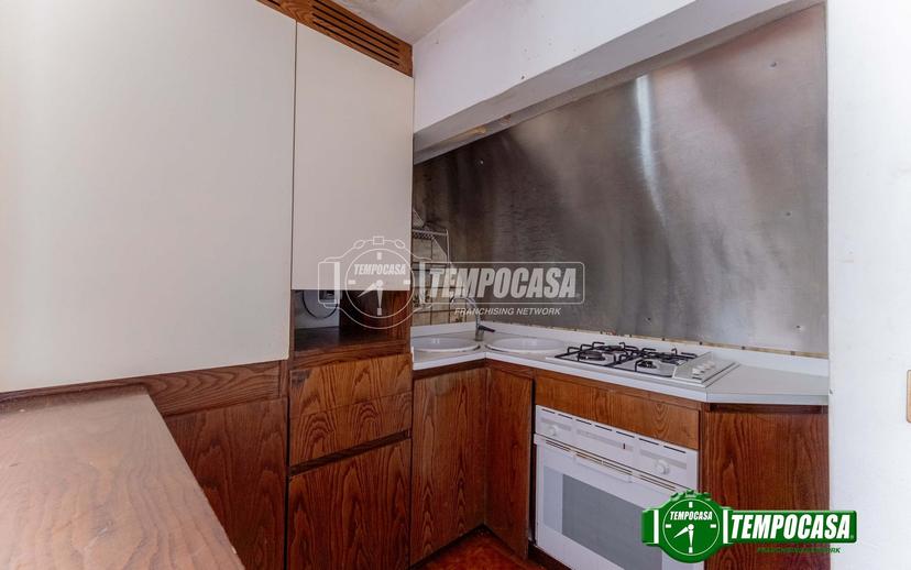 Bilocale in Via Carlo Poerio, Magenta — foto 3 di 5