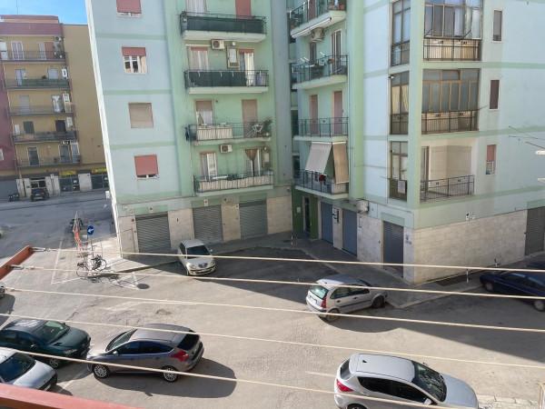 Trilocale in Piazzetta Matteo Renato Imbriani, Trani — foto 3 di 5