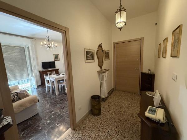Trilocale in Via Martiri di Cervarolo, Reggio nell'Emilia