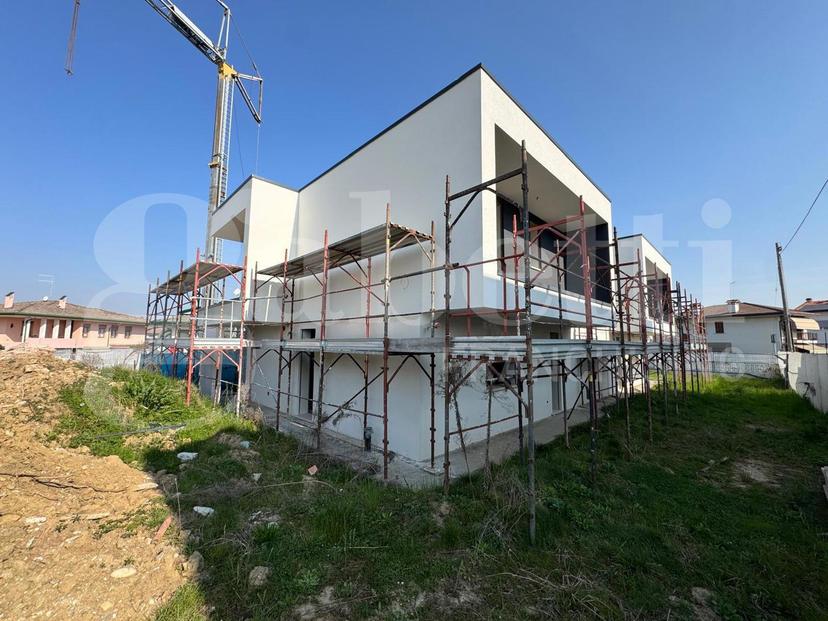 Villa bifamiliare in Via Campolongo Snc, Castelfranco Veneto — foto 4 di 5