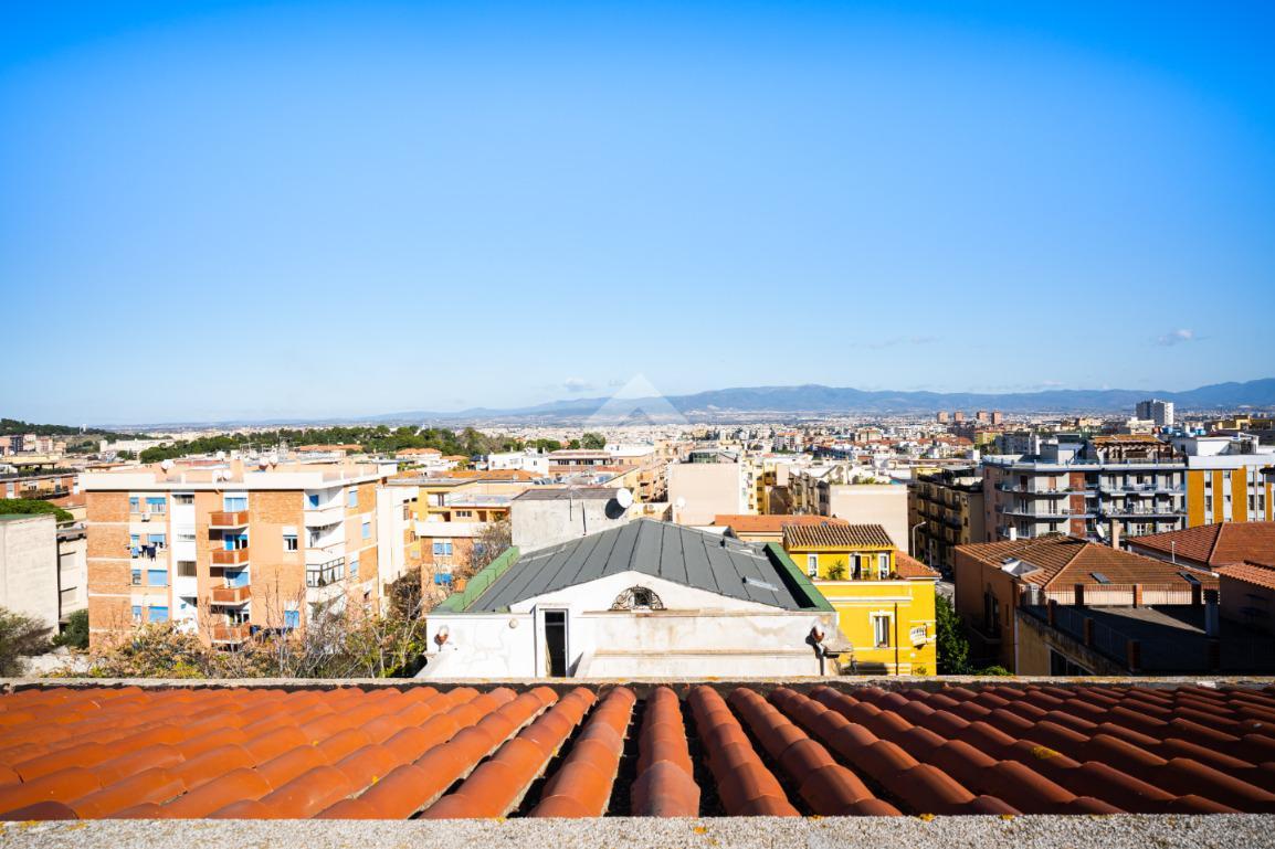 Villa in Via La Vega, Cagliari
