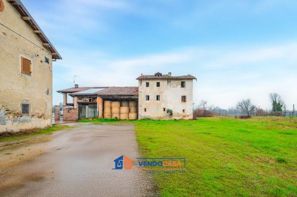Rustico in Strada San Giovanni dei Quassini 5, Mondovì — foto 2 di 5