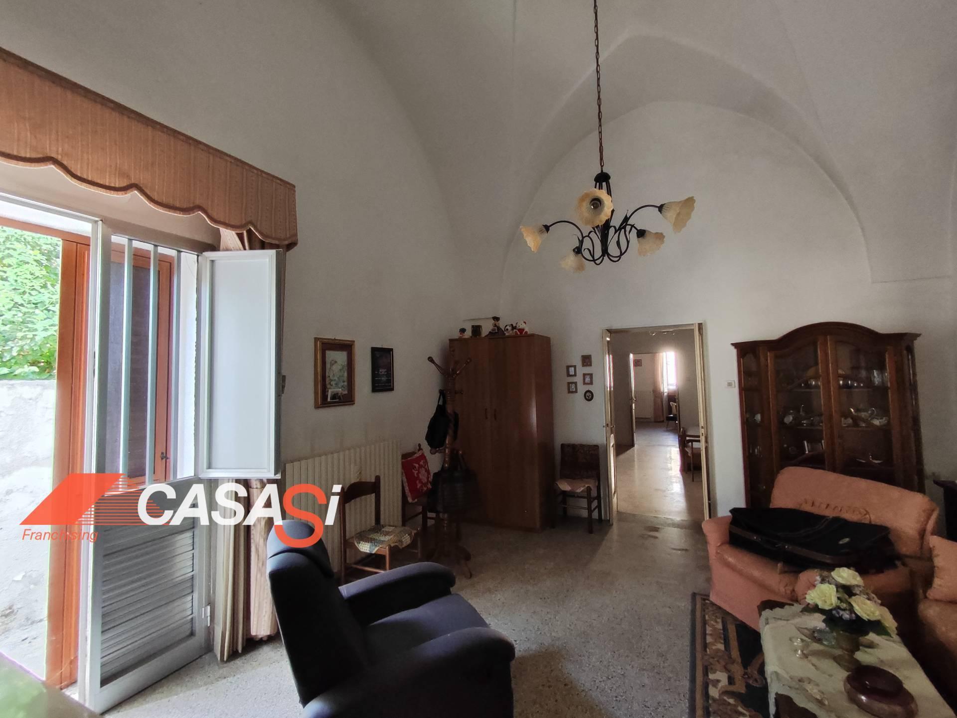 Casa indipendente in Via Piave, Giurdignano