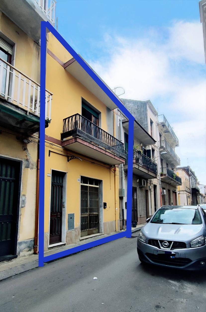 Casa indipendente in Via Carolina 248-250, Giarre — foto 3 di 5