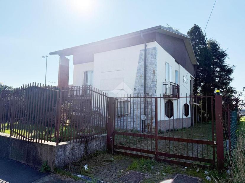 Villa in Via Ugo Foscolo 30, Gerenzano — foto 5 di 5