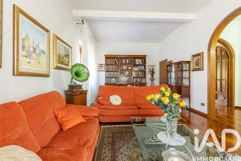 Villa in Via Profeti 104, Cascina