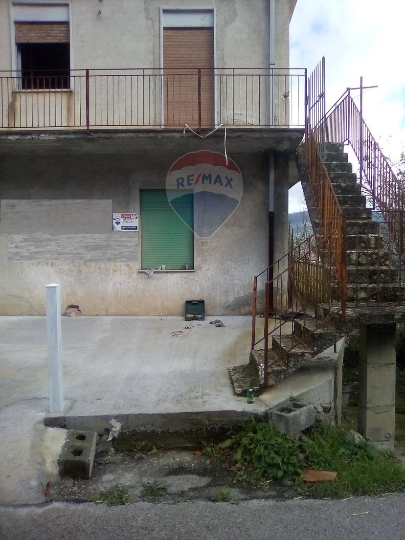 Casa indipendente in Strada Provinciale 157 39-44, Tortorici — foto 3 di 5