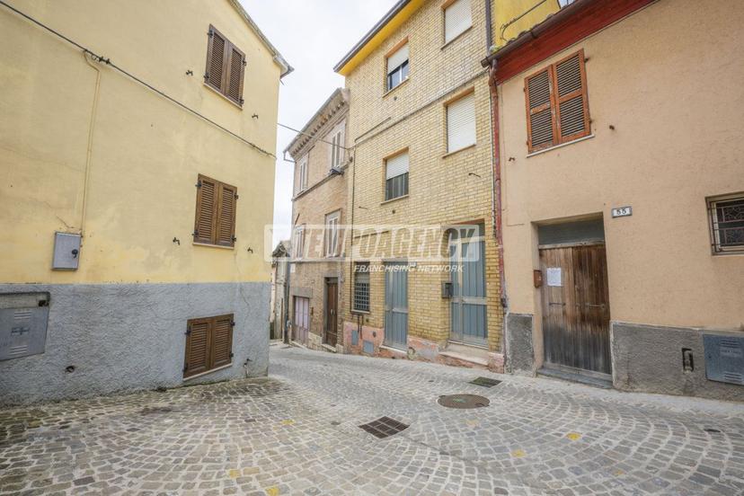 Casa indipendente in Via Roma, Morrovalle — foto 4 di 5