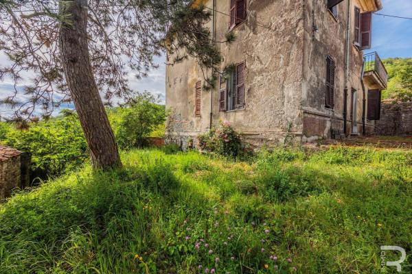 Villa in Via Cariggio, Fivizzano
