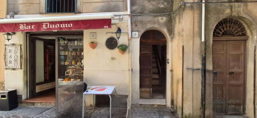 Trilocale in Piazza Duomo 3, Pollina — foto 4 di 5