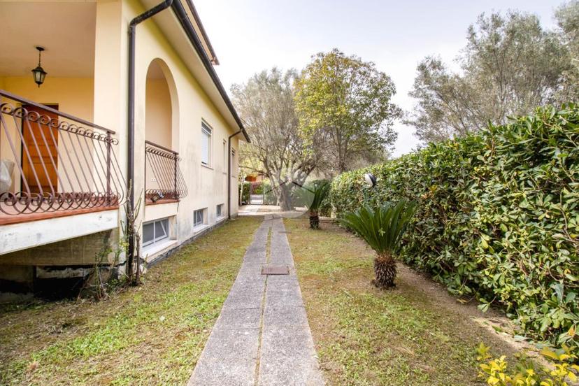Casa indipendente in Via Cuba 24, Pineto — foto 3 di 5