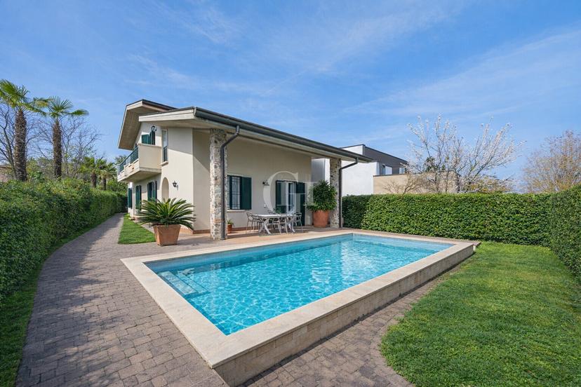 Casa indipendente in Sebino 13, Sirmione — foto 4 di 5