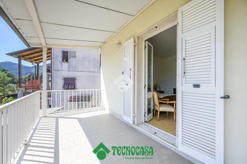 Casa indipendente in Via Genova 221, Follo — foto 4 di 5